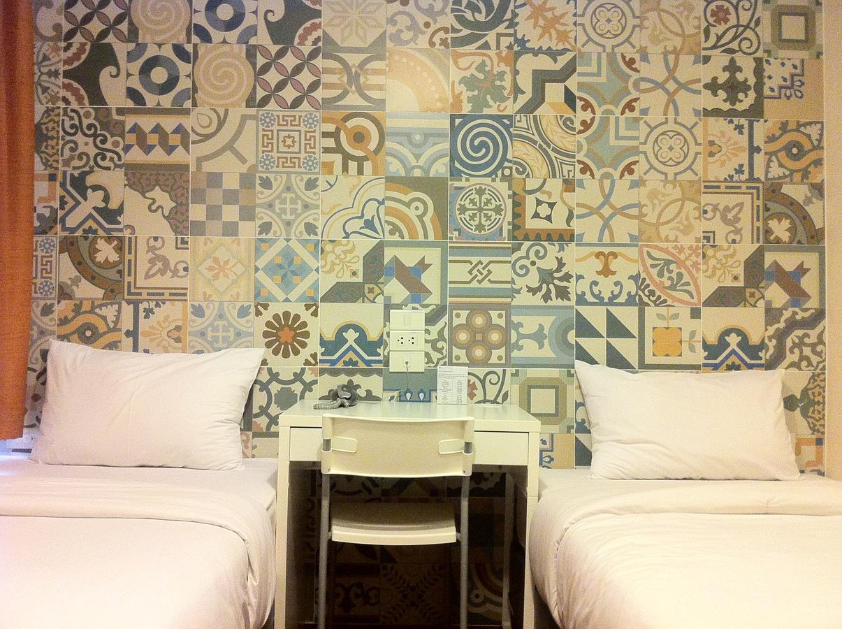 Baan Saladaeng Boutique Guesthouse Bangkok Bagian luar foto